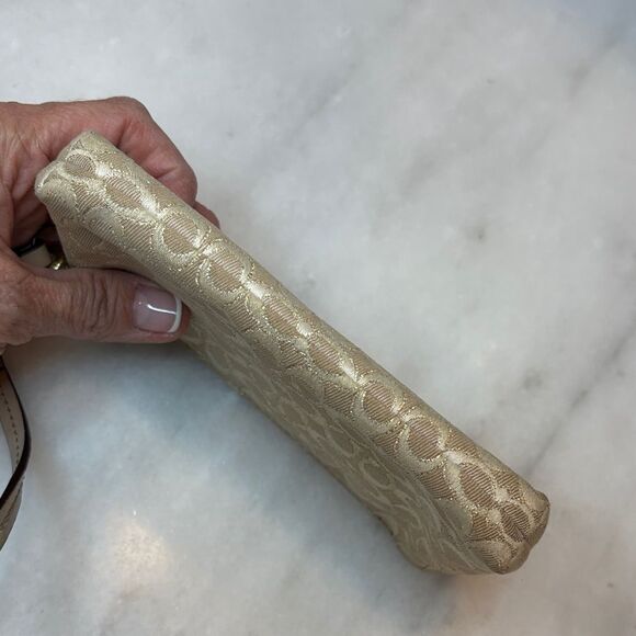 Coach Wristlet Bag Purse Wallet Tan Signature Wristlet Pouch - Picture 8 of 14